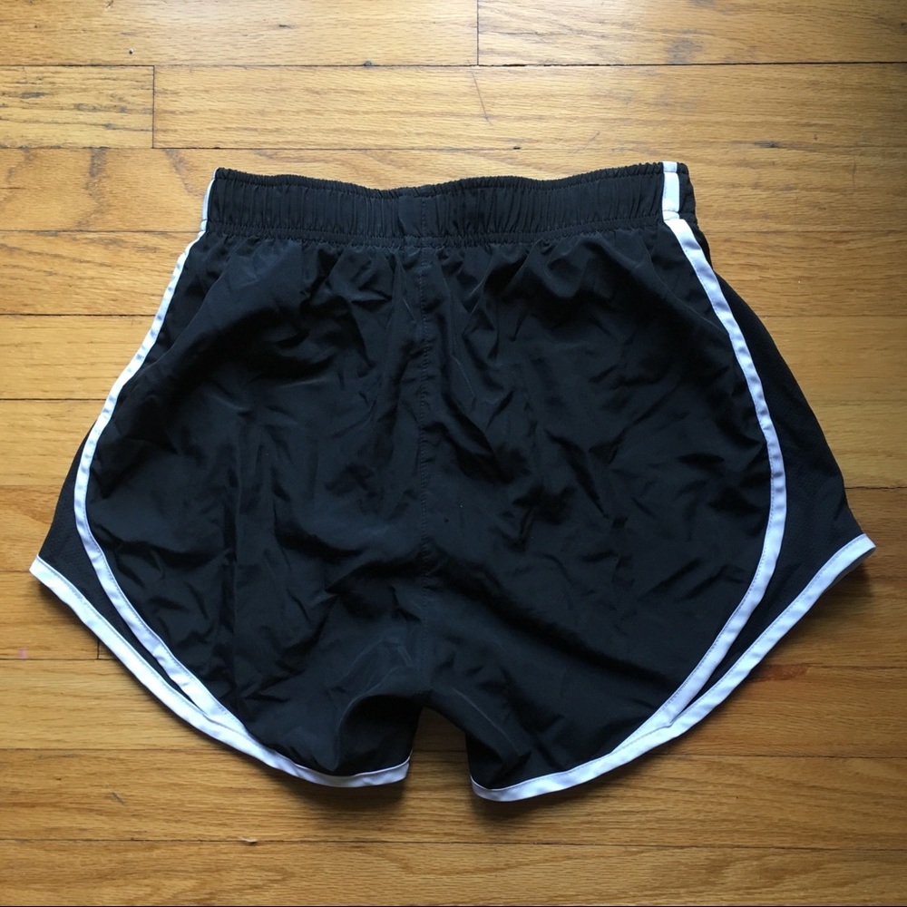 Nike Tempo Shorts - Picture 2 of 4